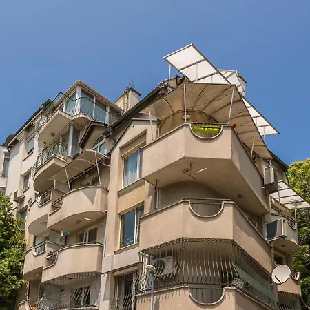 Aristocratic To The Sea Garden Apartment *